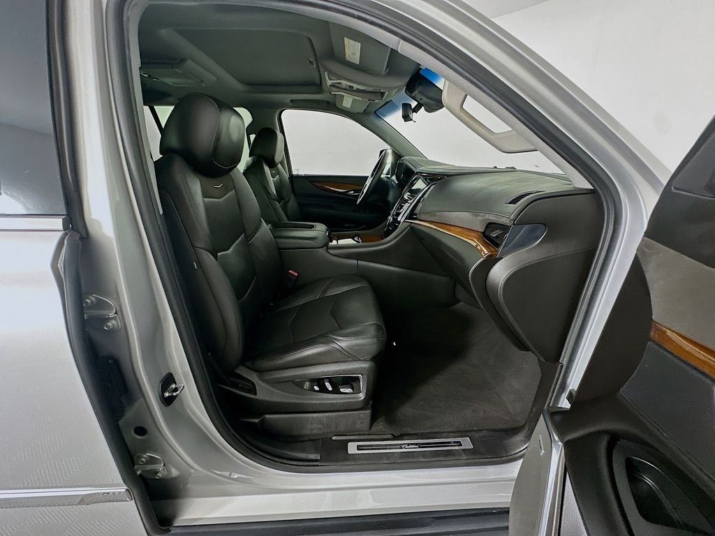 Used 2017 Radiant Silver Metallic Cadillac Luxury image 31