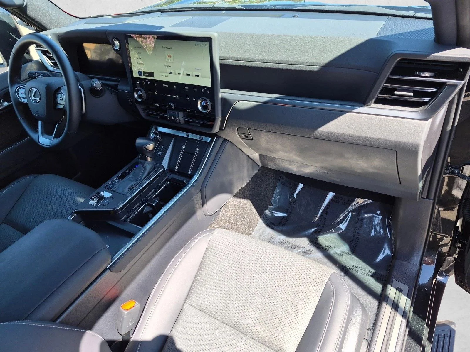 Certified Used 2025 Caviar Lexus LUXURY PLUS image 18