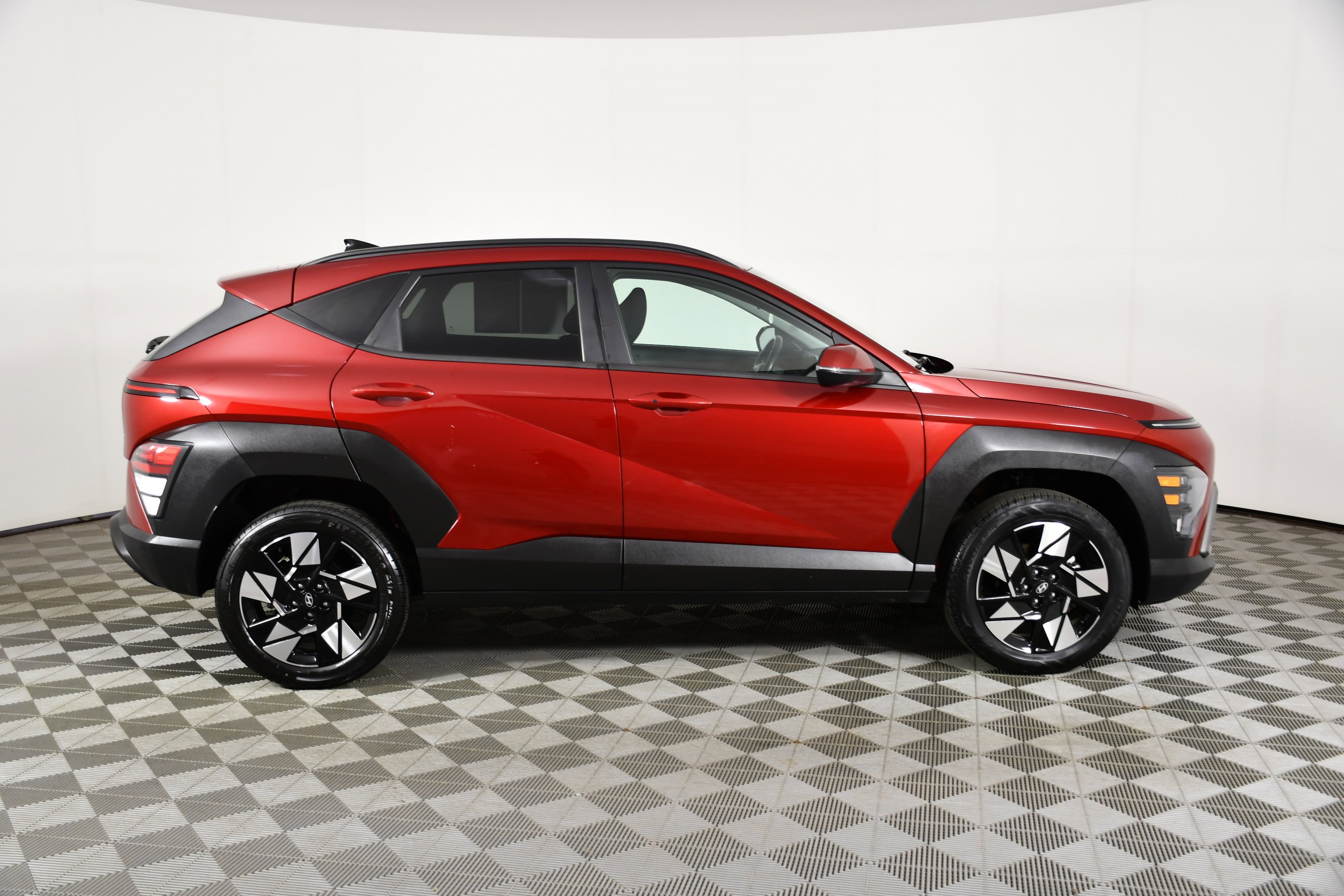 Used 2024 Ultimate Red Metallic Hyundai SEL image 5