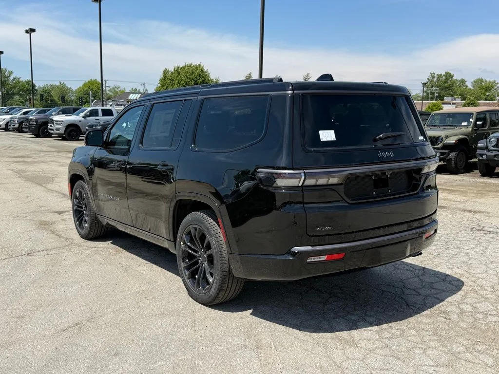New 2026 High Gloss Black Exterior Paint Jeep Summit Obsidian image 8