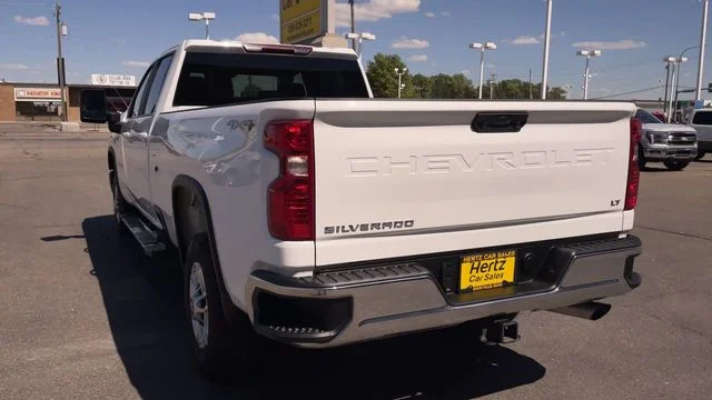 Used 2025 White Chevrolet LT image 8