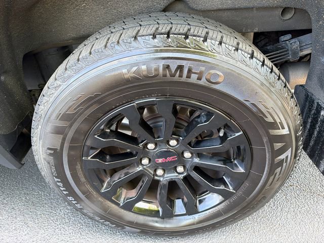 Used 2022 Summit White GMC AT4X image 19