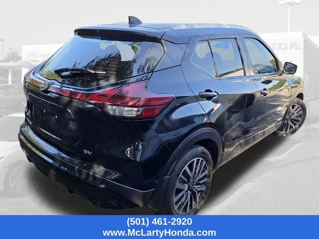 Used 2023 Super Black Nissan SV image 4