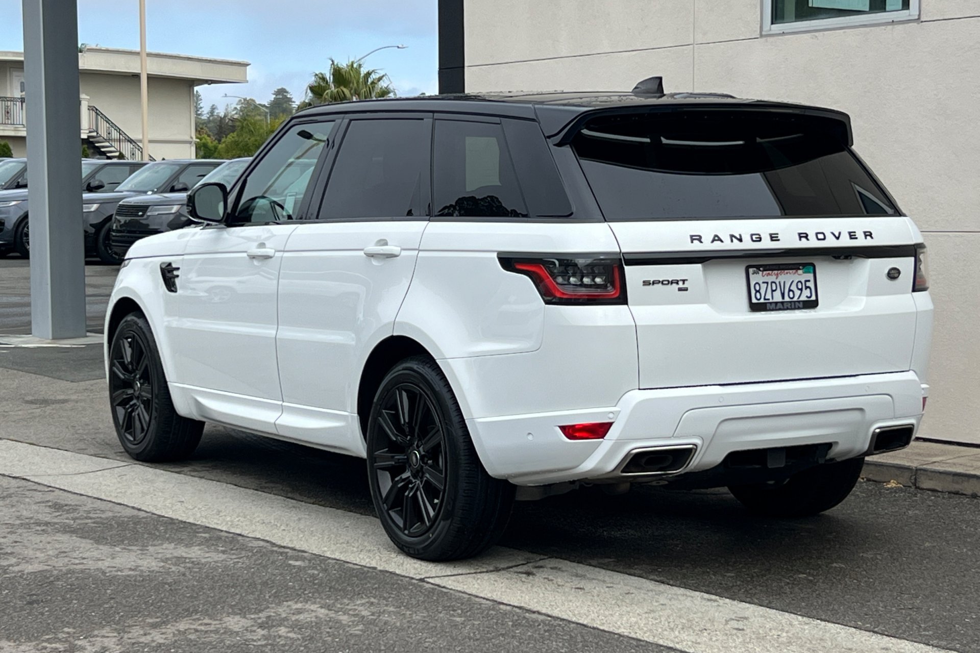 Used 2022 Fuji White Land Rover HSE Silver Edition image 6