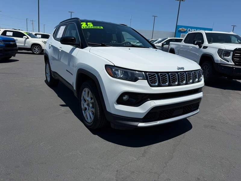 Used 2025 Bright White Clea Jeep Limited image 1