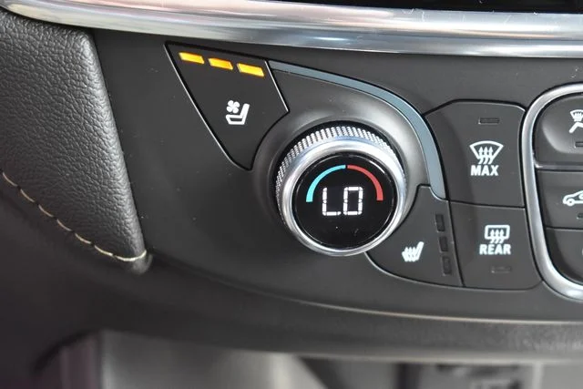 Used 2022 Black Chevrolet Premier image 39