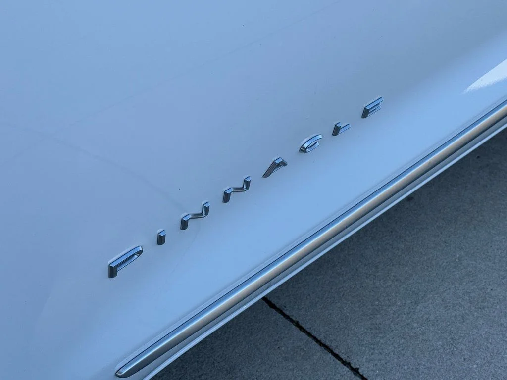 New 2026 Bright White Clear-Coat Exterior Paint Chrysler Pinnacle image 32