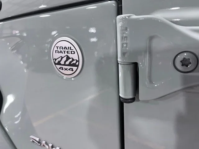 Used 2024 Gray Jeep Sahara image 33