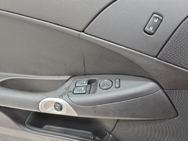 Used 2008 Atomic Orange Metallic Chevrolet Base image 24