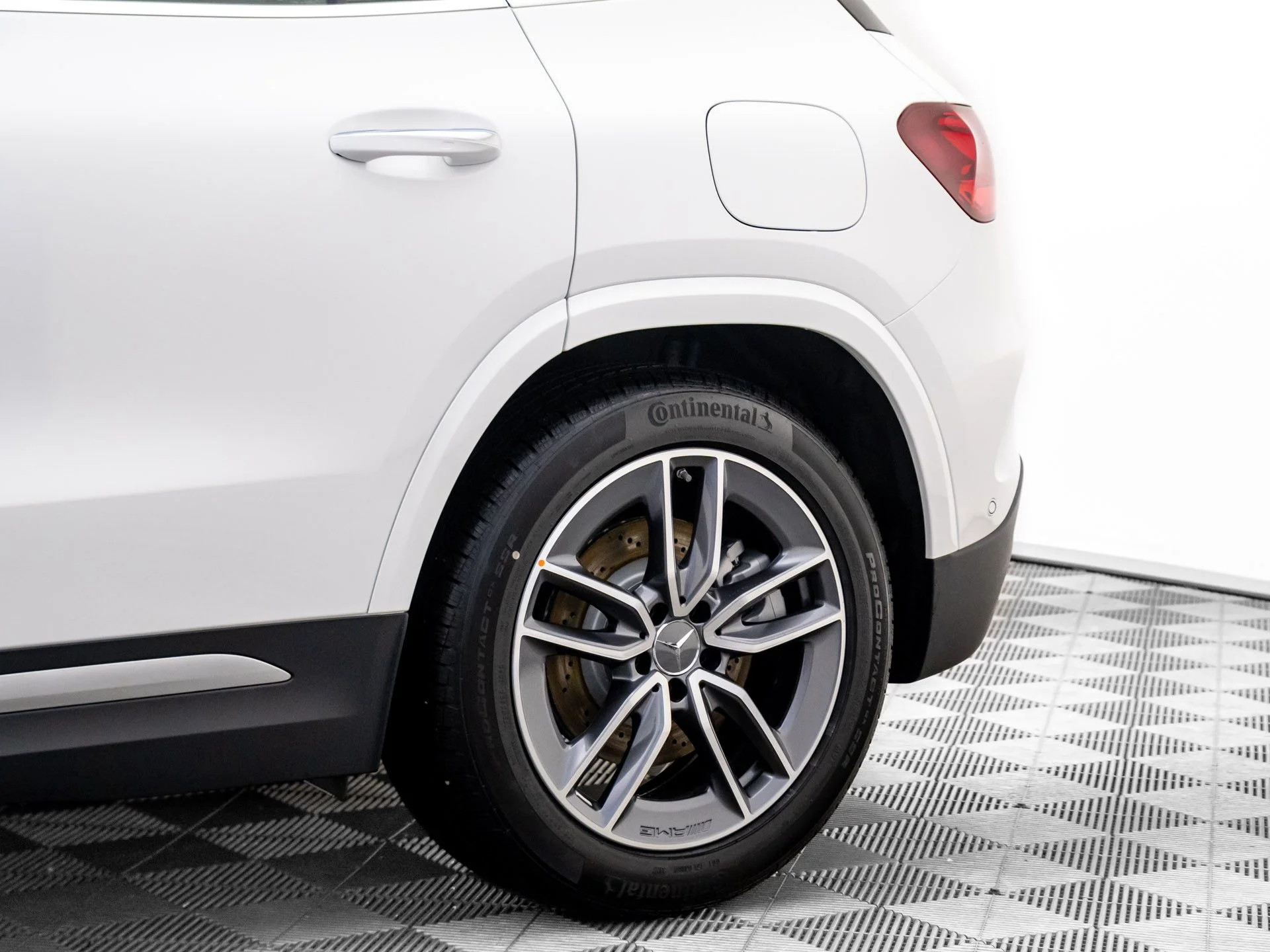 New 2026 White Mercedes-Benz GLA 35 AMG® image 34