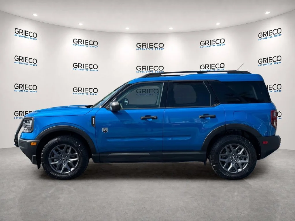 Used 2025 Blue Metallic Ford Big Bend image 4