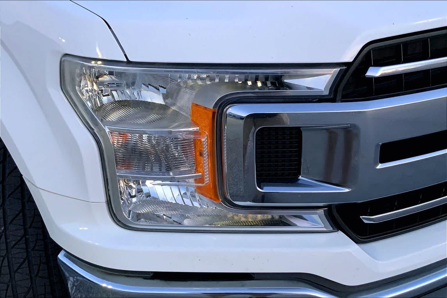 Used 2018 Oxford White Ford XLT image 26