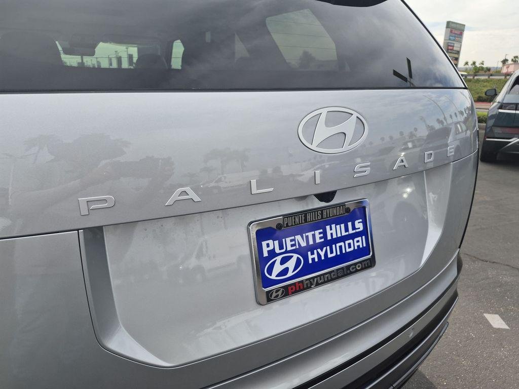 New 2027 Silver Hyundai Limited image 10