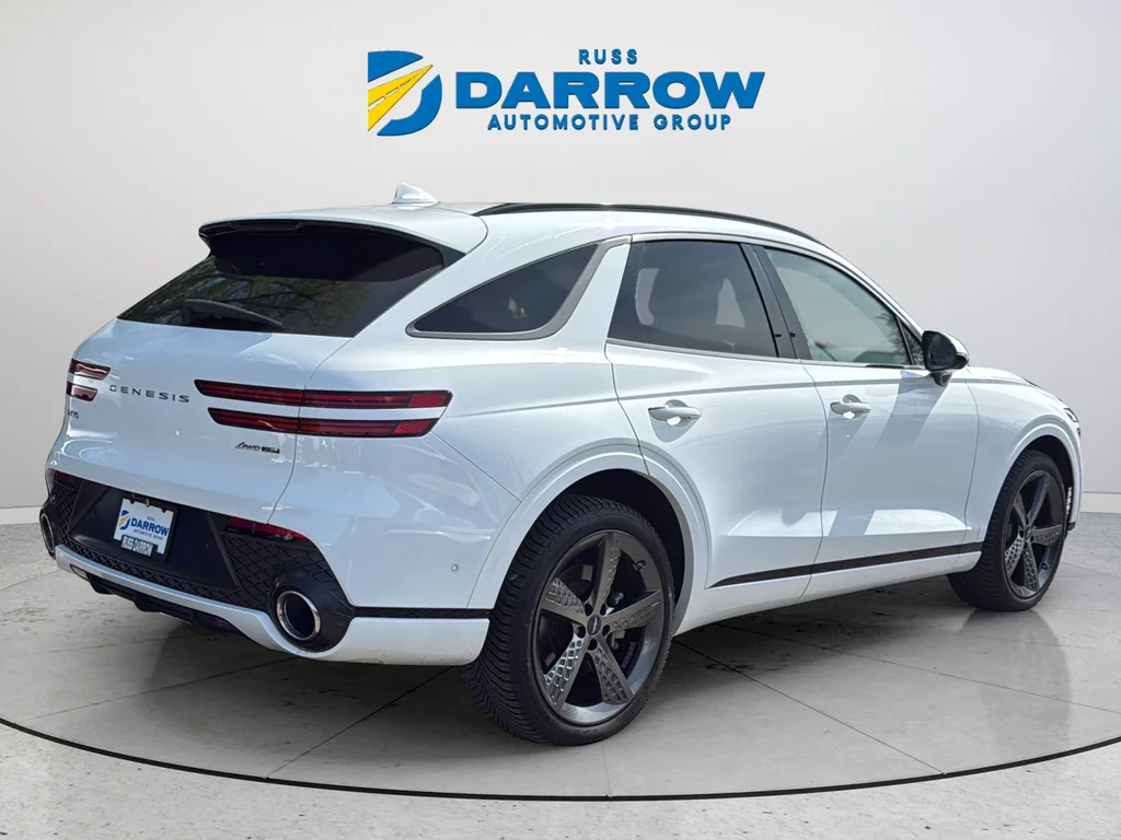 Used 2022 White Genesis 3.5T Sport image 6
