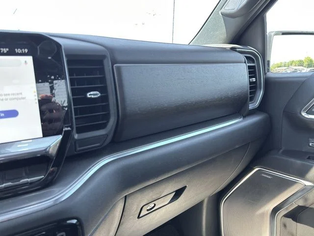 Used 2024 Red Chevrolet High Country image 41