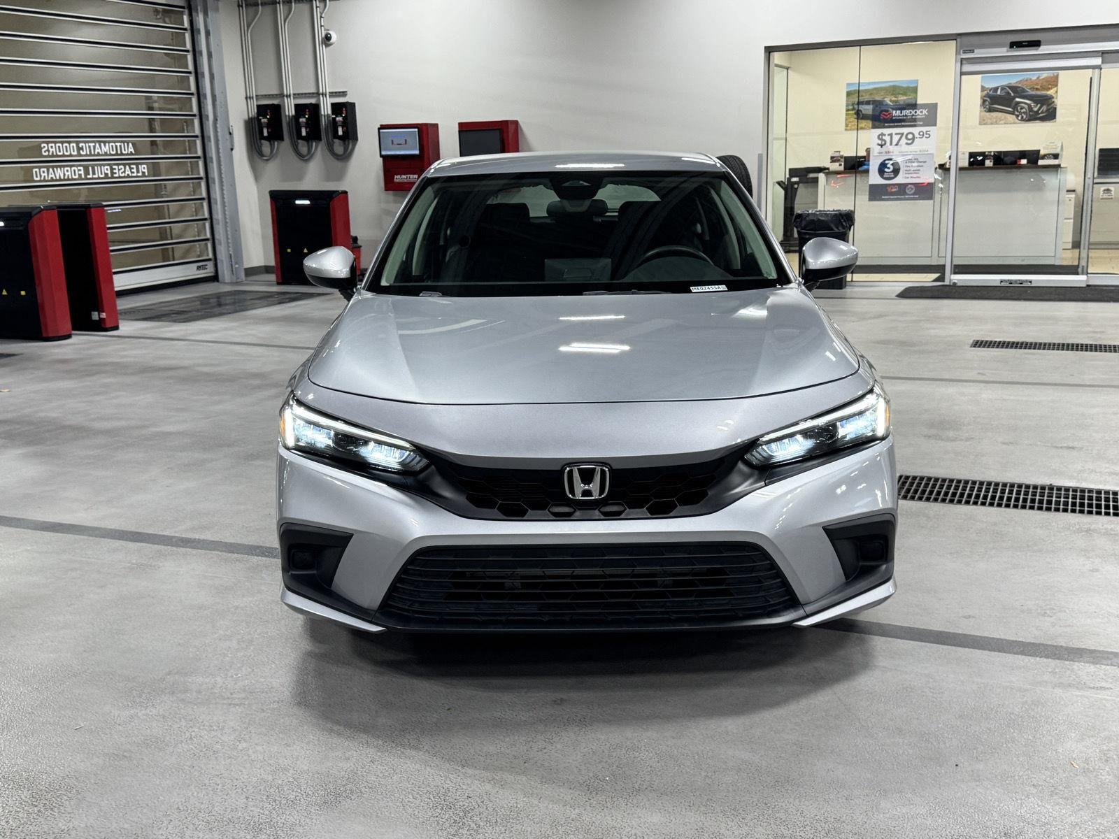 Used 2024 Lunar Silver Metallic honda LX image 15