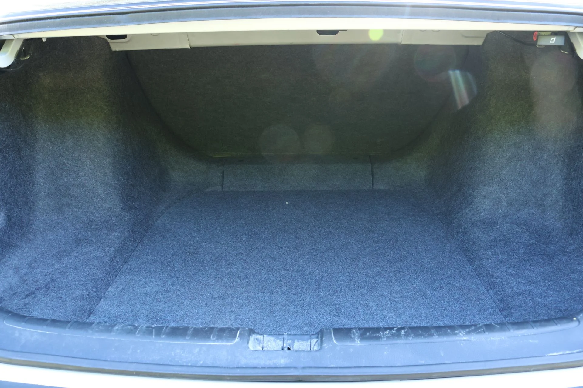 Used 2020 White Honda LX image 21
