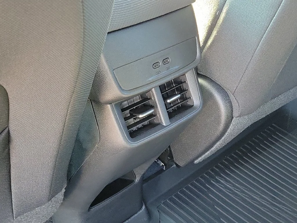 2027 Chevrolet Equinox LT - Photo 24