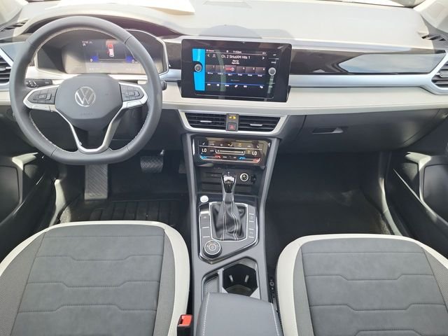 New 2026 White Volkswagen 1.5T SE image 14