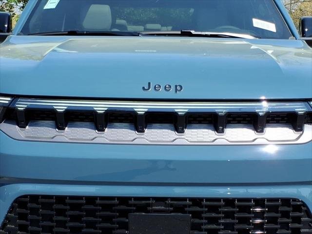 New 2026 Steel Blue Exterior Paint Jeep Grand Wagoneer image 15