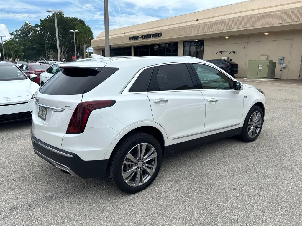 Used 2024 White Cadillac Premium Luxury image 5