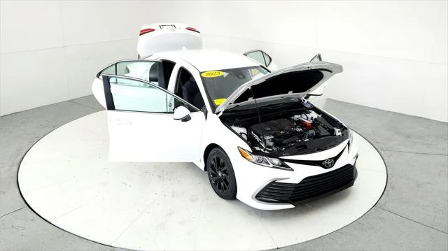 2023 Toyota Camry LE - Photo 17