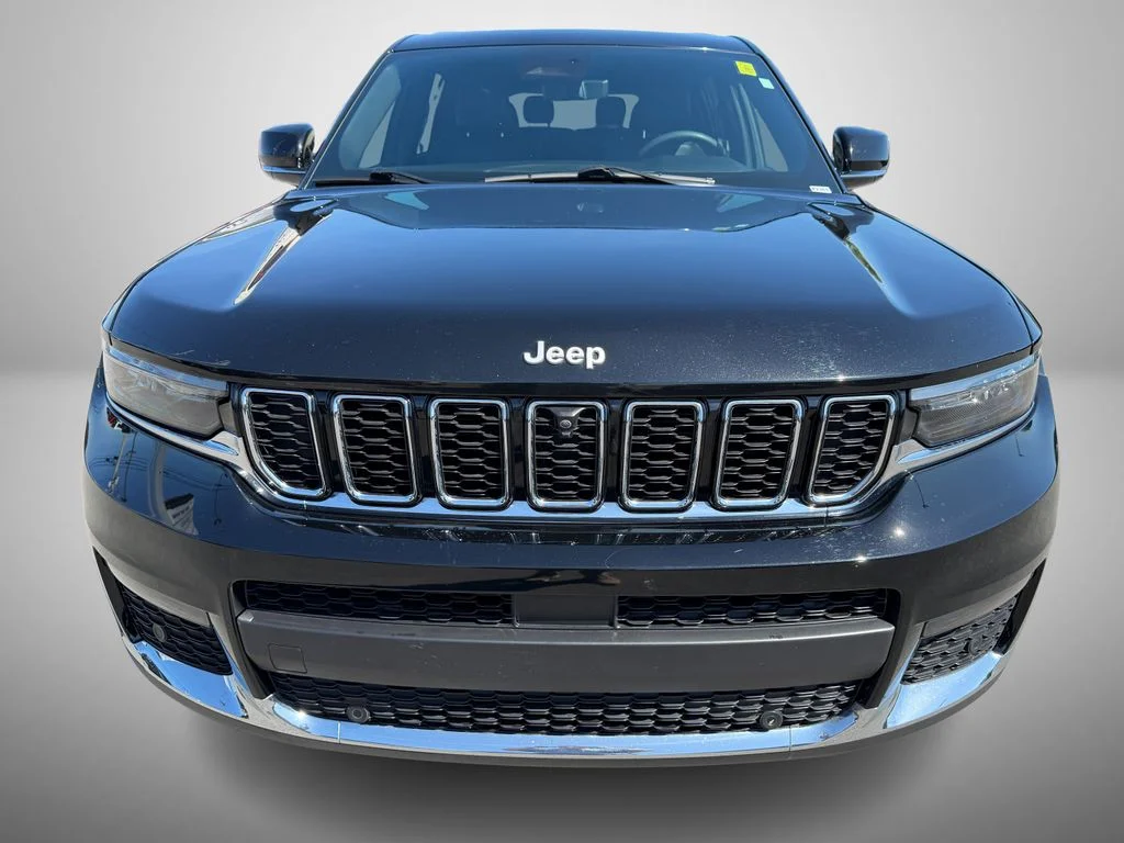 Used 2024 Black Jeep Limited image 7
