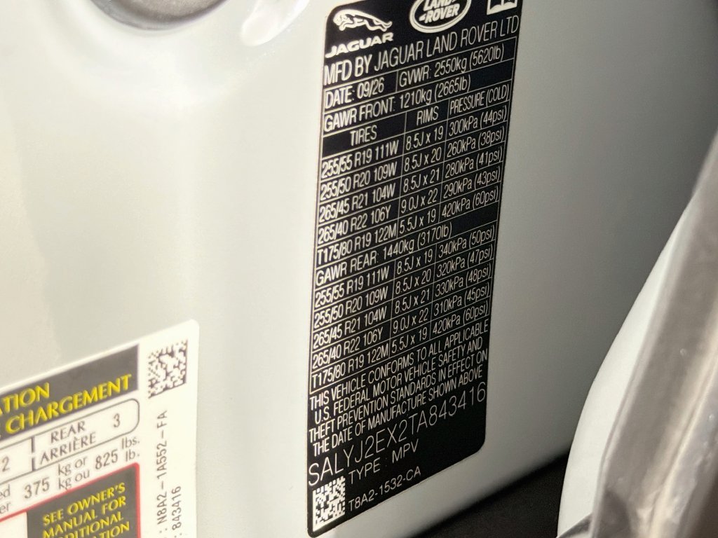 New 2026 Arroios Grey Land Rover S image 34