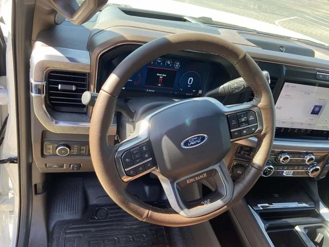 New 2026 Star White Metallic Tri-Coat Ford  image 15