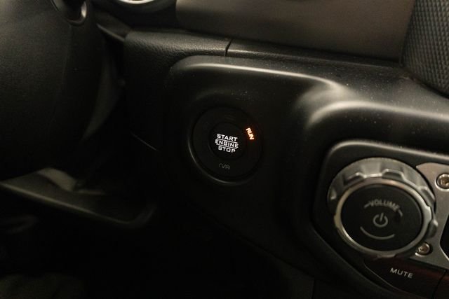 Used 2022 Silver Jeep Willys image 16