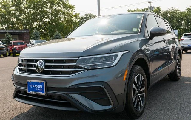 Used 2022 Gray Volkswagen 2.0T S image 2