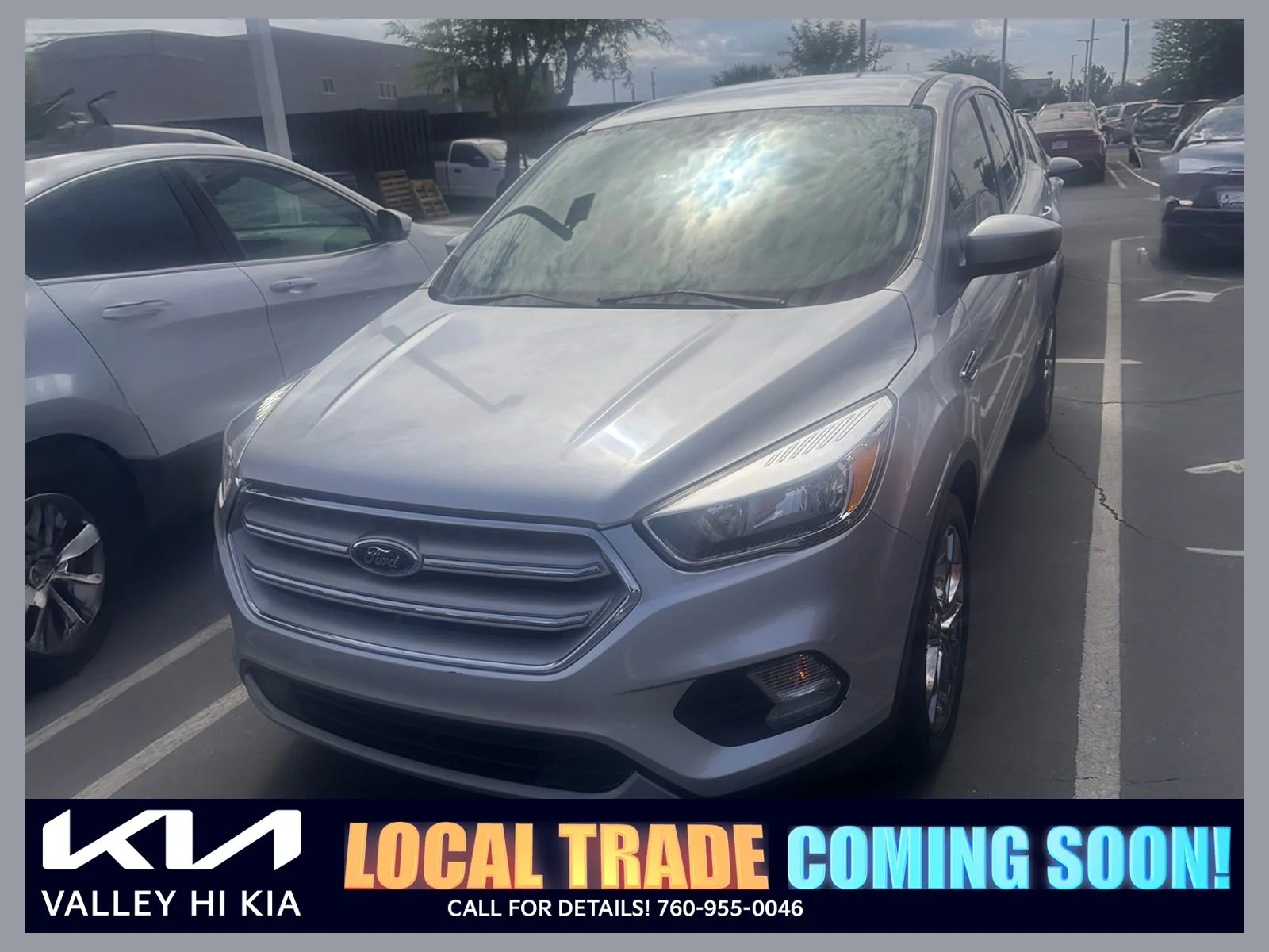 Used 2017 Ingot Silver Ford SE image 1