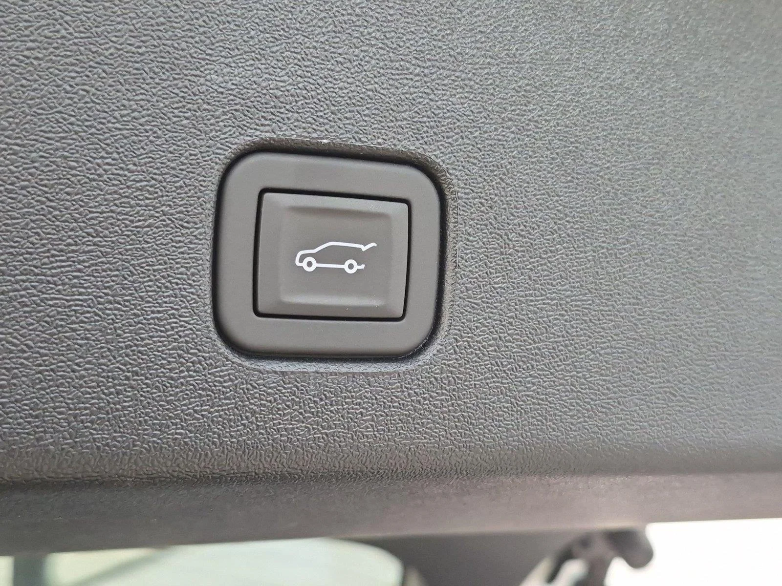2027 Cadillac OPTIQ Luxury - Photo 29