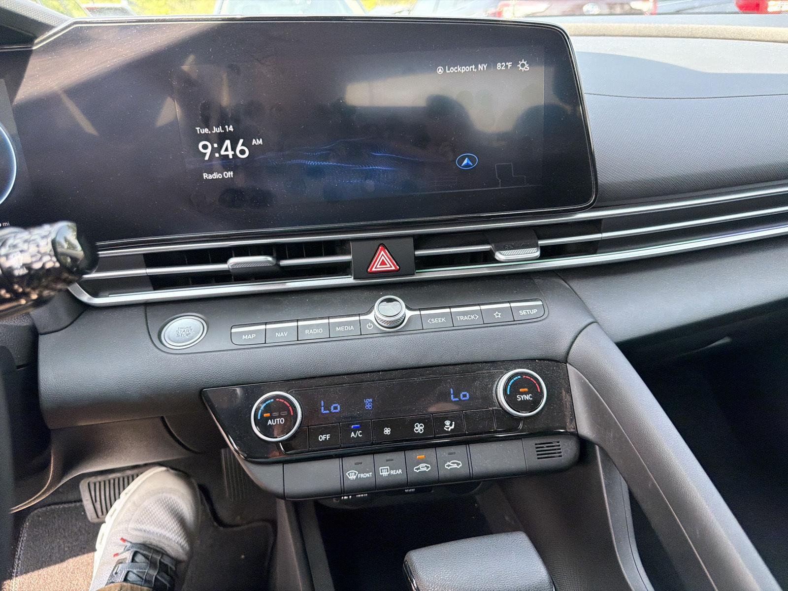 Used 2024 Serenity White Hyundai SEL image 11