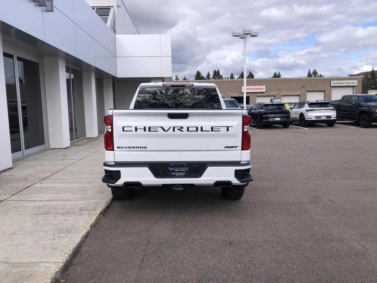 Used 2026 White Chevrolet 4WD Crew Cab 147" RST image 6