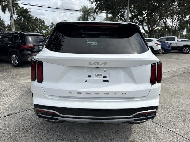 2022 Kia Sorento EX - Photo 25