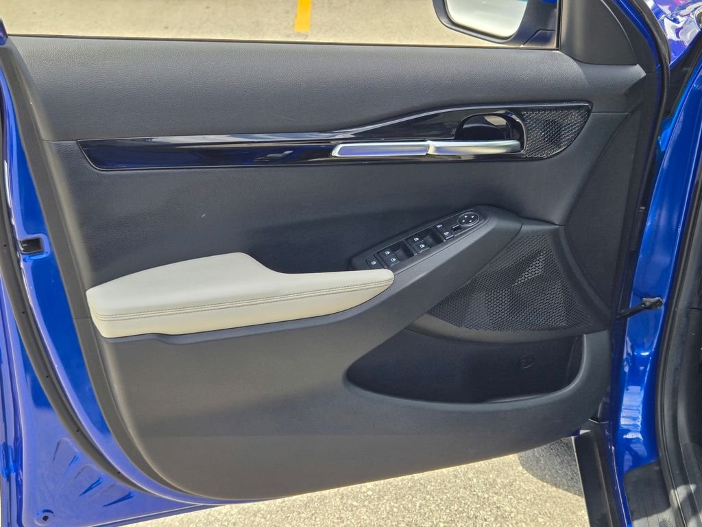 Used 2021 Blue Kia EX image 28