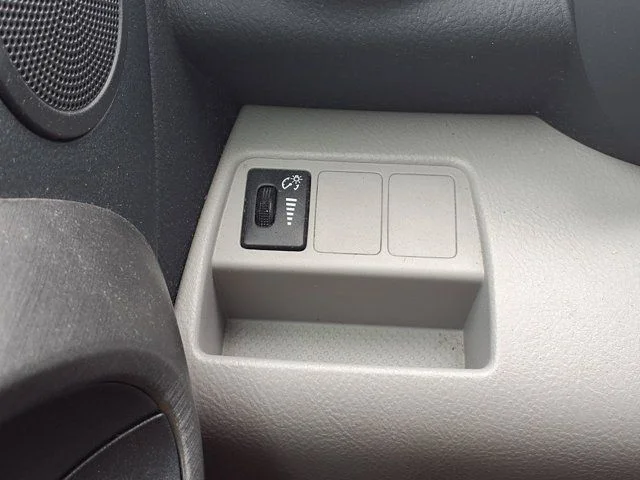 Used 2011 Black Toyota Base image 11