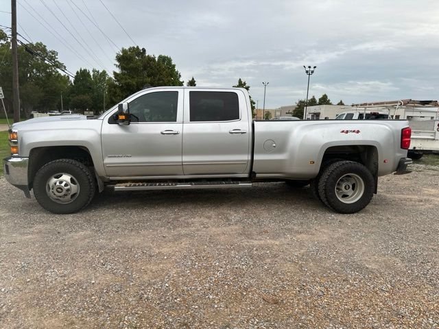 Used 2019 Silver Chevrolet LTZ image 7