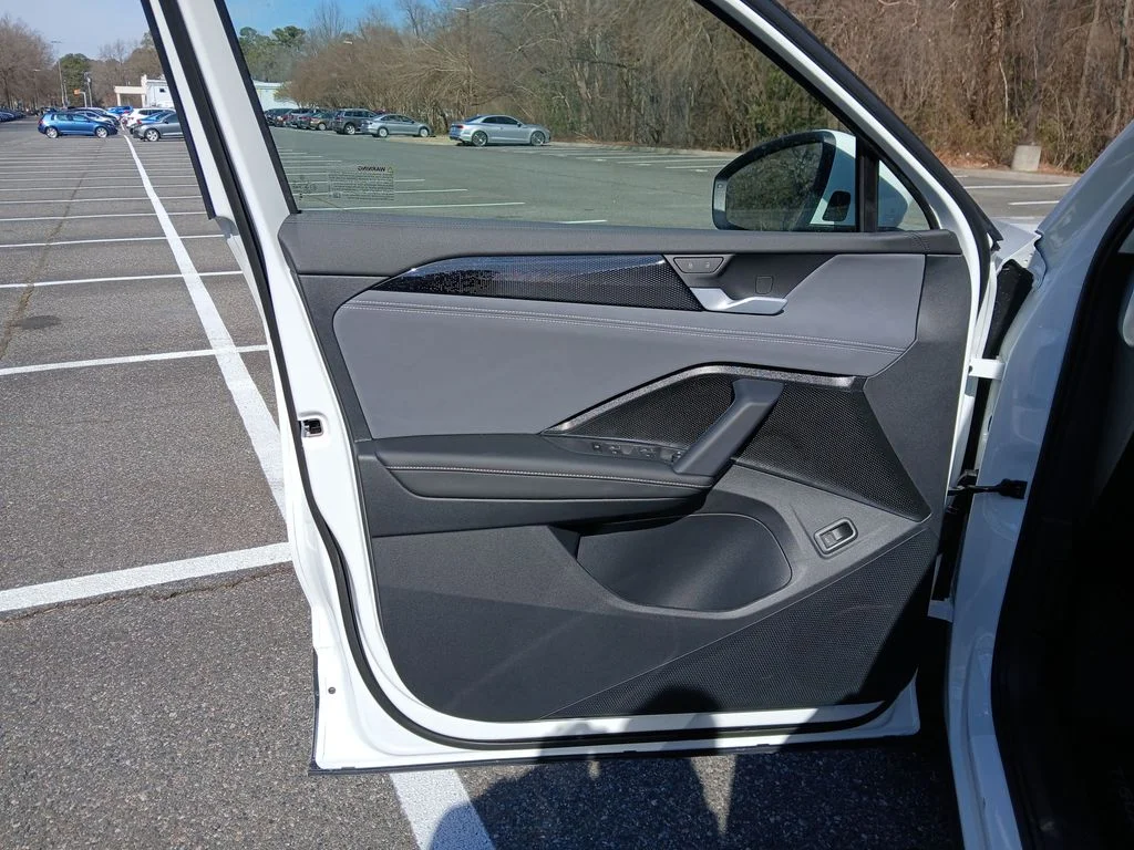 New 2026 White Volkswagen 2.0T SE image 10