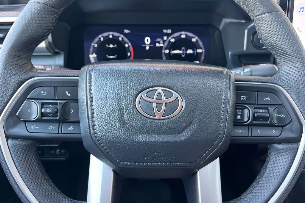 Certified Used 2025  Toyota Limited image 26