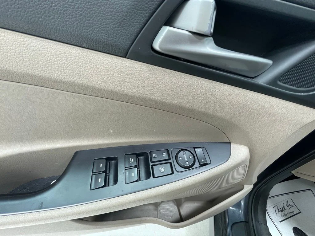 Used 2019 Blue Hyundai SEL image 9