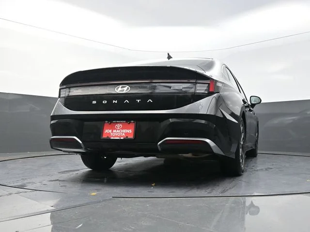 Used 2024 Black Hyundai SEL image 36