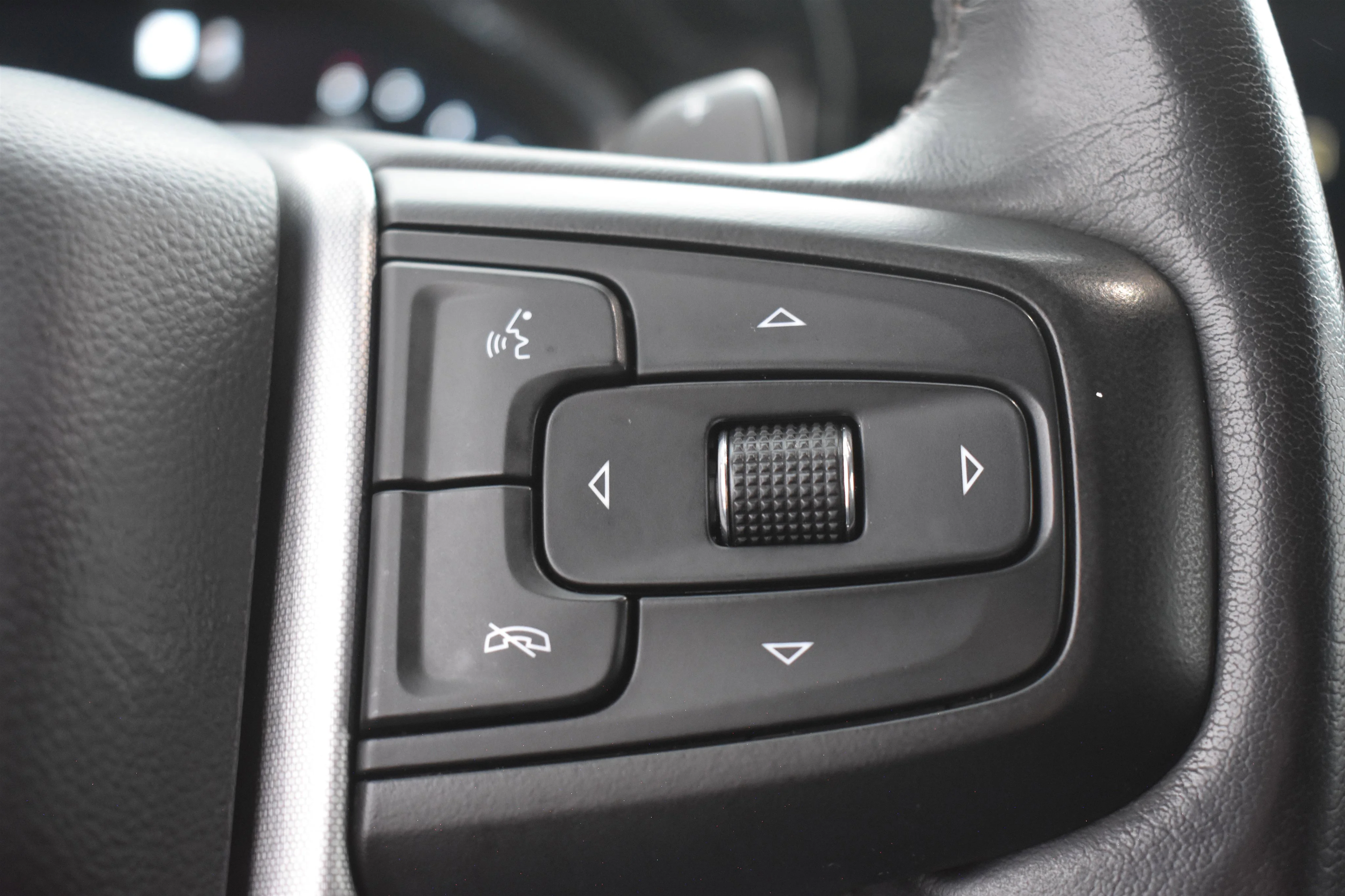 2023 GMC Sierra 1500 SLT - Photo 22