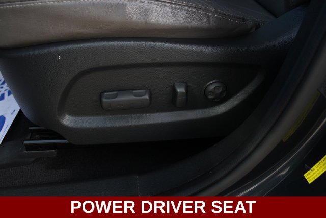 Used 2017 Blue Hyundai SE Ultimate image 3