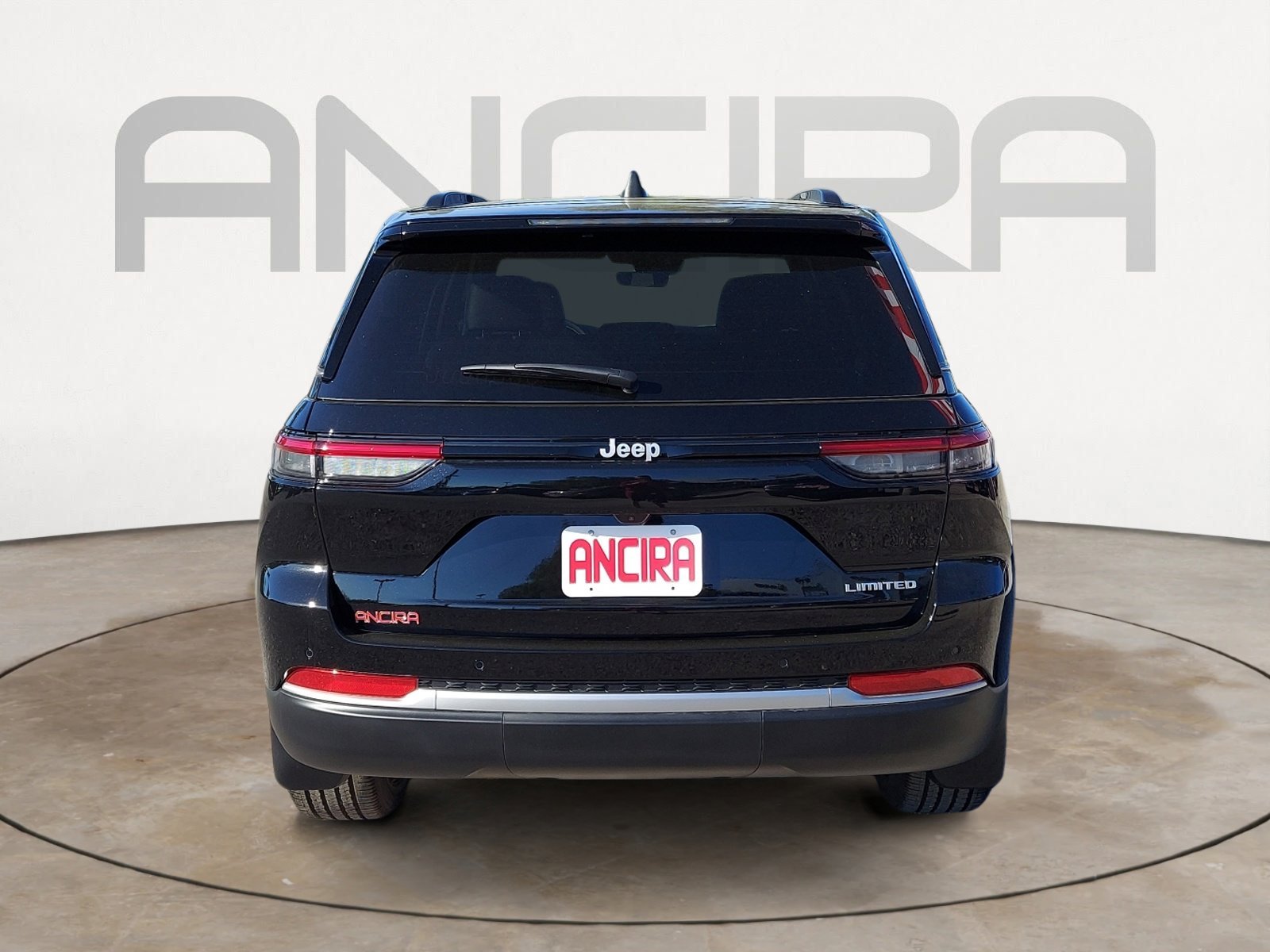 New 2026 Diamond Black Crystal Pearlcoat Jeep Limited image 9