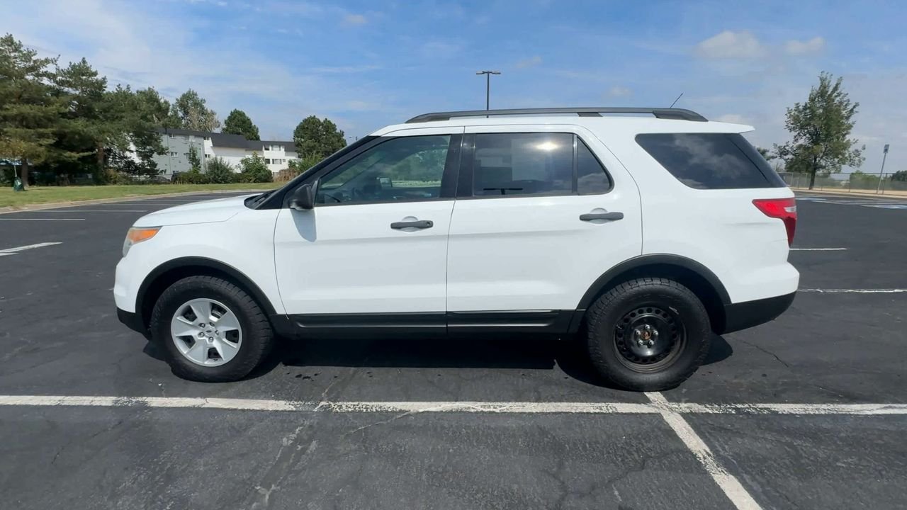 2014 Ford Explorer Base photo 4