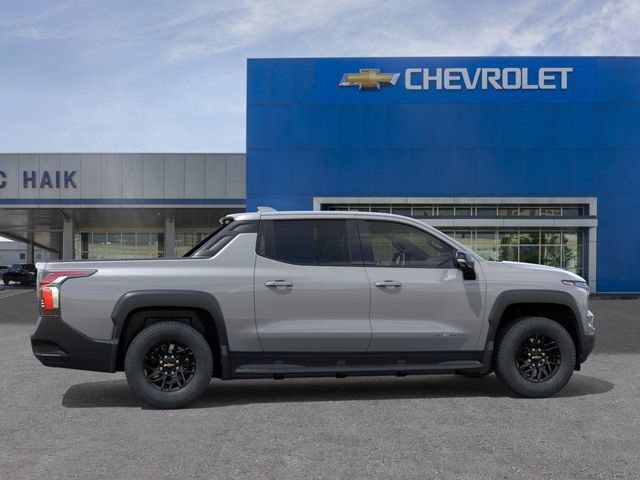 New 2026 Slate Gray Metallic Chevrolet LT - Extended Range image 5