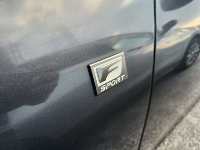 Used 2022  Lexus ES 350 F SPORT image 10