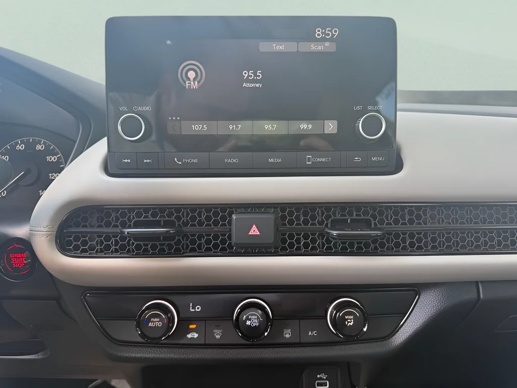 2025 Honda HR-V LX - Photo 17